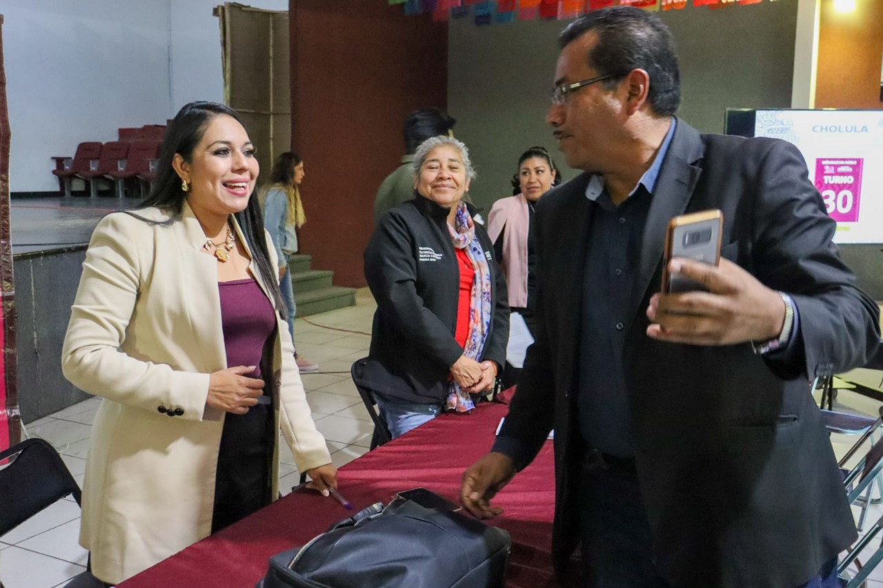 “San Pedro Cholula tiene una presidenta que sí escucha”: beneficiaria del Miércoles del Pueblo