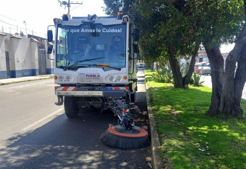 Limpieza histórica en vialidades de Puebla