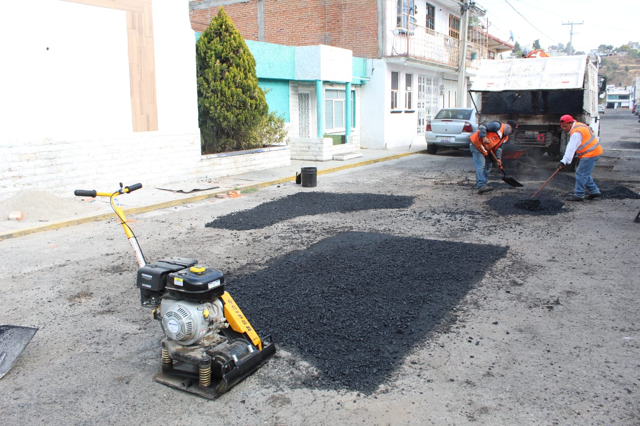 Gobierno de Puebla destina más de un millón al mes para operar maquinaria de bacheo