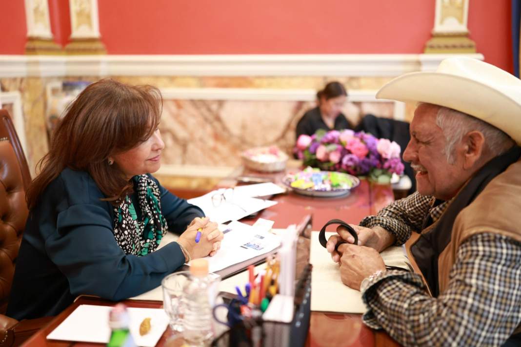 Gobernadora Lorena Cuéllar atiende demandas ciudadanas en Tlaxcala 2025