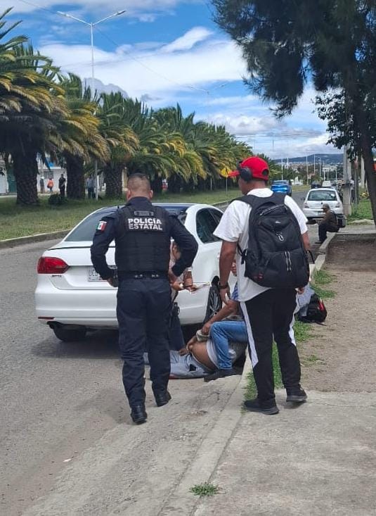 Joven de 18 años fallece en brazos de su padre mientras era trasladado al hospital en Apizaco