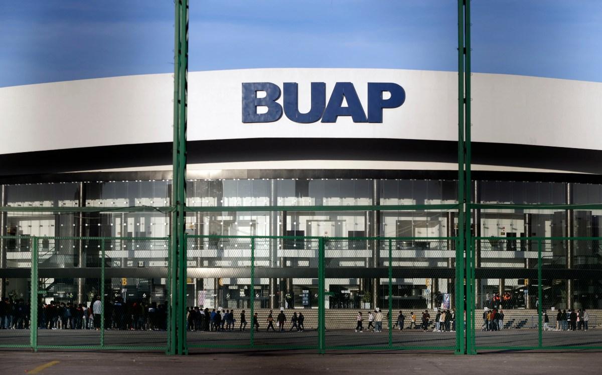 Facultades y colectivos de la BUAP se dividen ante llamados a paro tras elección de rectoría