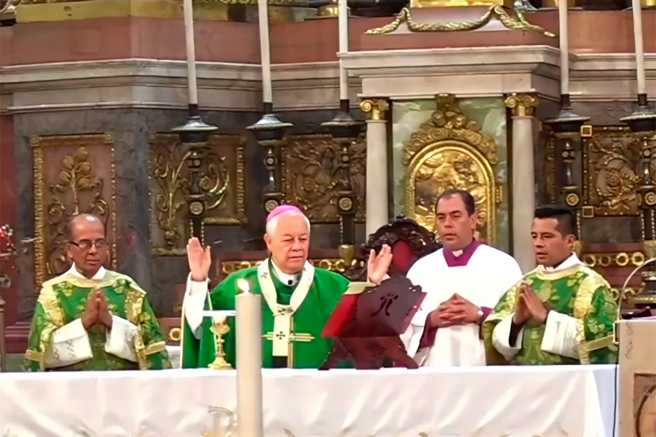 Arzobispo de Puebla pide oraciones por víctimas de explosión en Iztapalapa y critica violencia en México