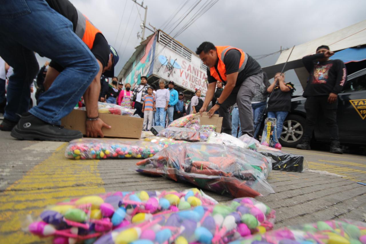 Decomisan 350 kilos de pirotecnia en mercados municipales de Puebla previo a Fiestas Patrias