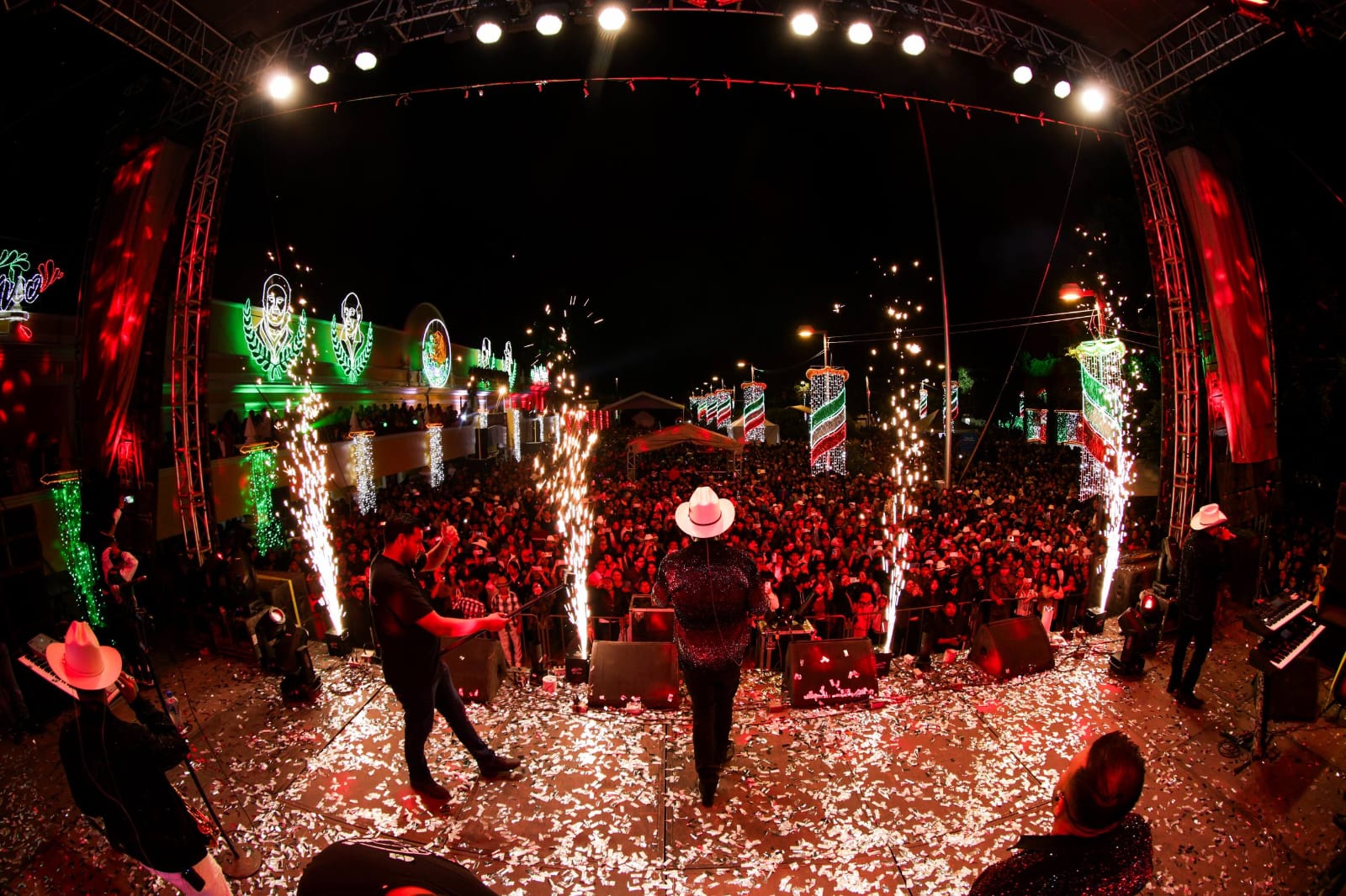 Con orgullo mexicano y unión familiar Lupita Cuautle celebra las fiestas patrias en San Andrés Cholula
