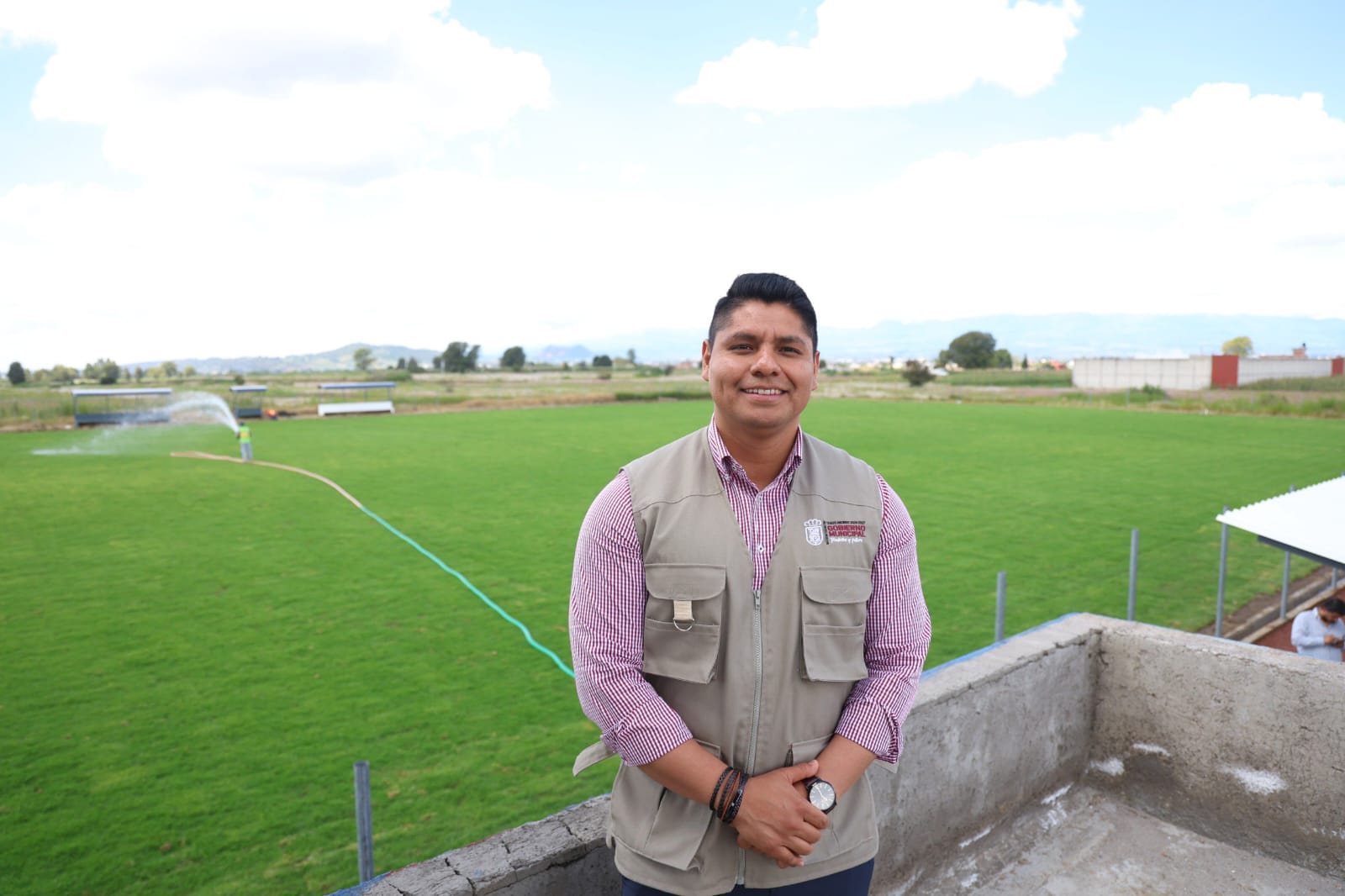 Supervisa Omar Muñoz avance de la rehabilitación del Complejo Deportivo San Juan 