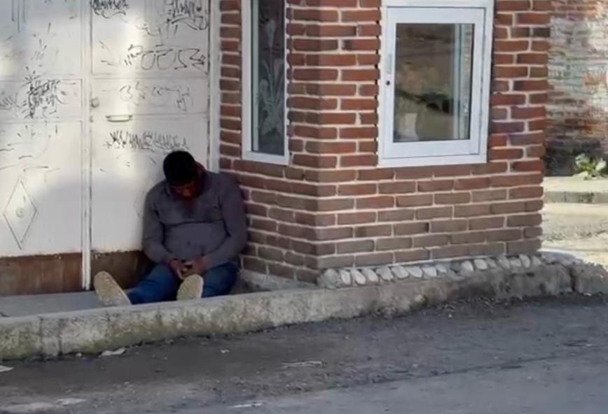 Hombre encontrado con lesiones graves