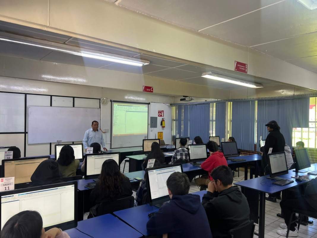 UATx celebra XX Seminario de Matemáticas Aplicadas con innovación y ciencia