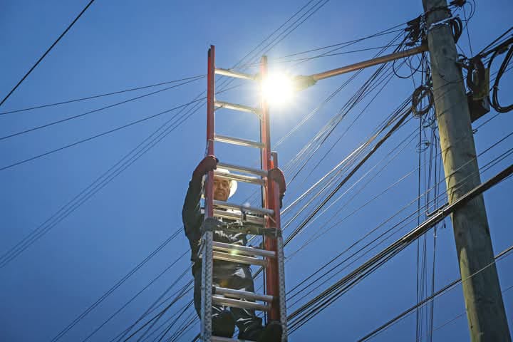 Omar Muñoz inicia programa “Iluminación Segura” en la Reserva Territorial Quetzalcóatl 
