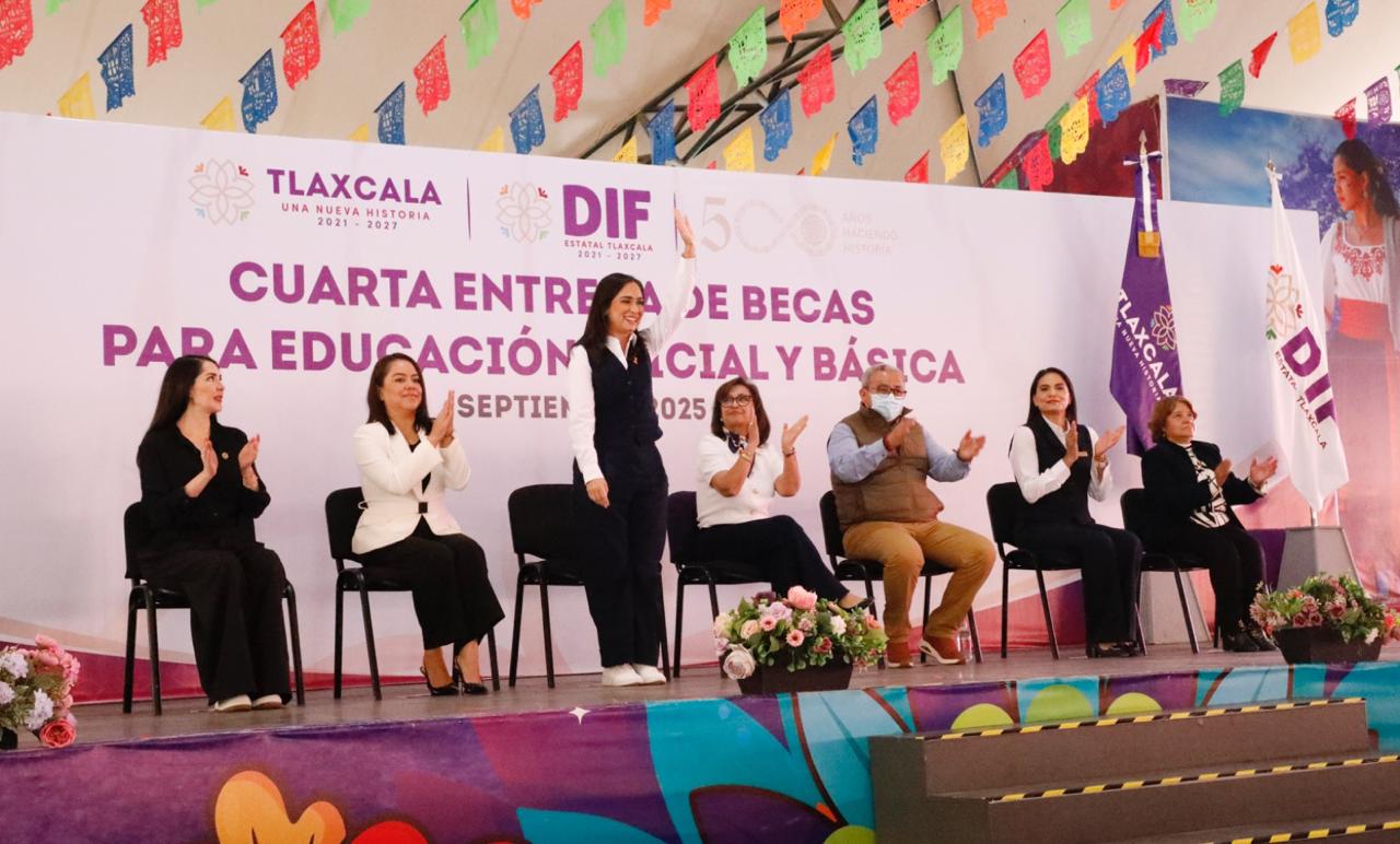 Tlaxcala entrega mil becas para educación inicial y preescolar a niños y niñas