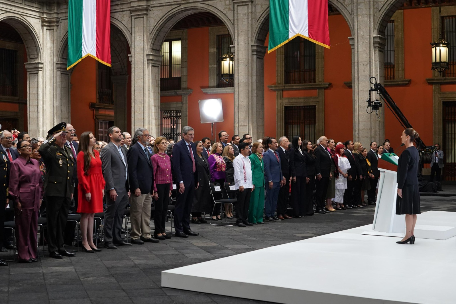 Lorena Cuéllar acompaña a Sheinbaum en su primer informe de gobierno