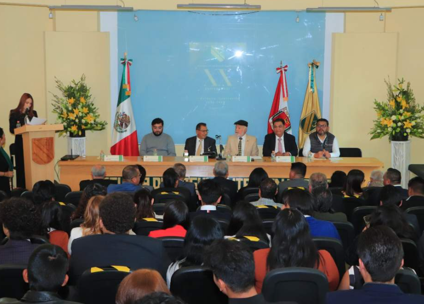 UATx celebra 20 años de excelencia en Argumentación Jurídica y formación legal