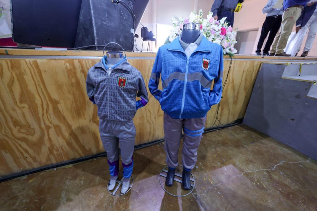 Tlaxcala entrega uniformes escolares gratuitos y apoya a más estudiantes