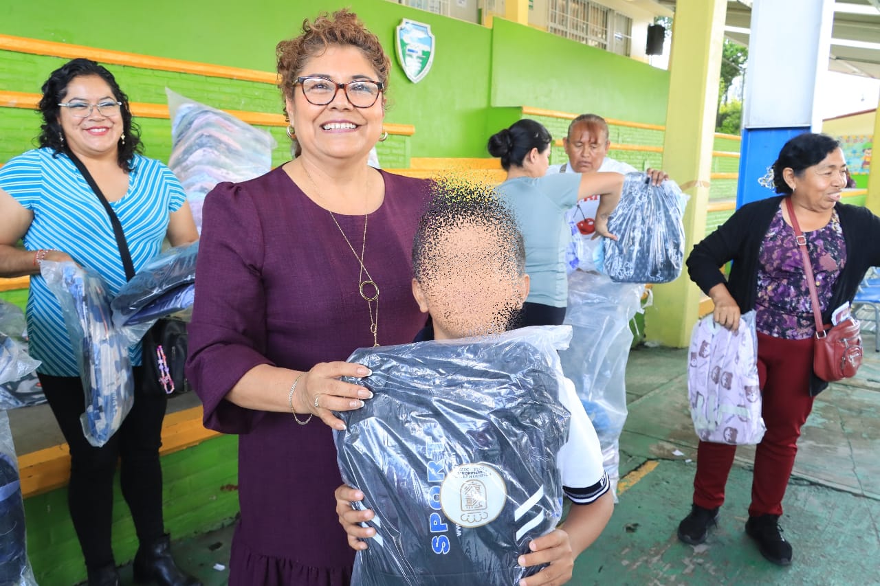 oma entrega kits escolares 3