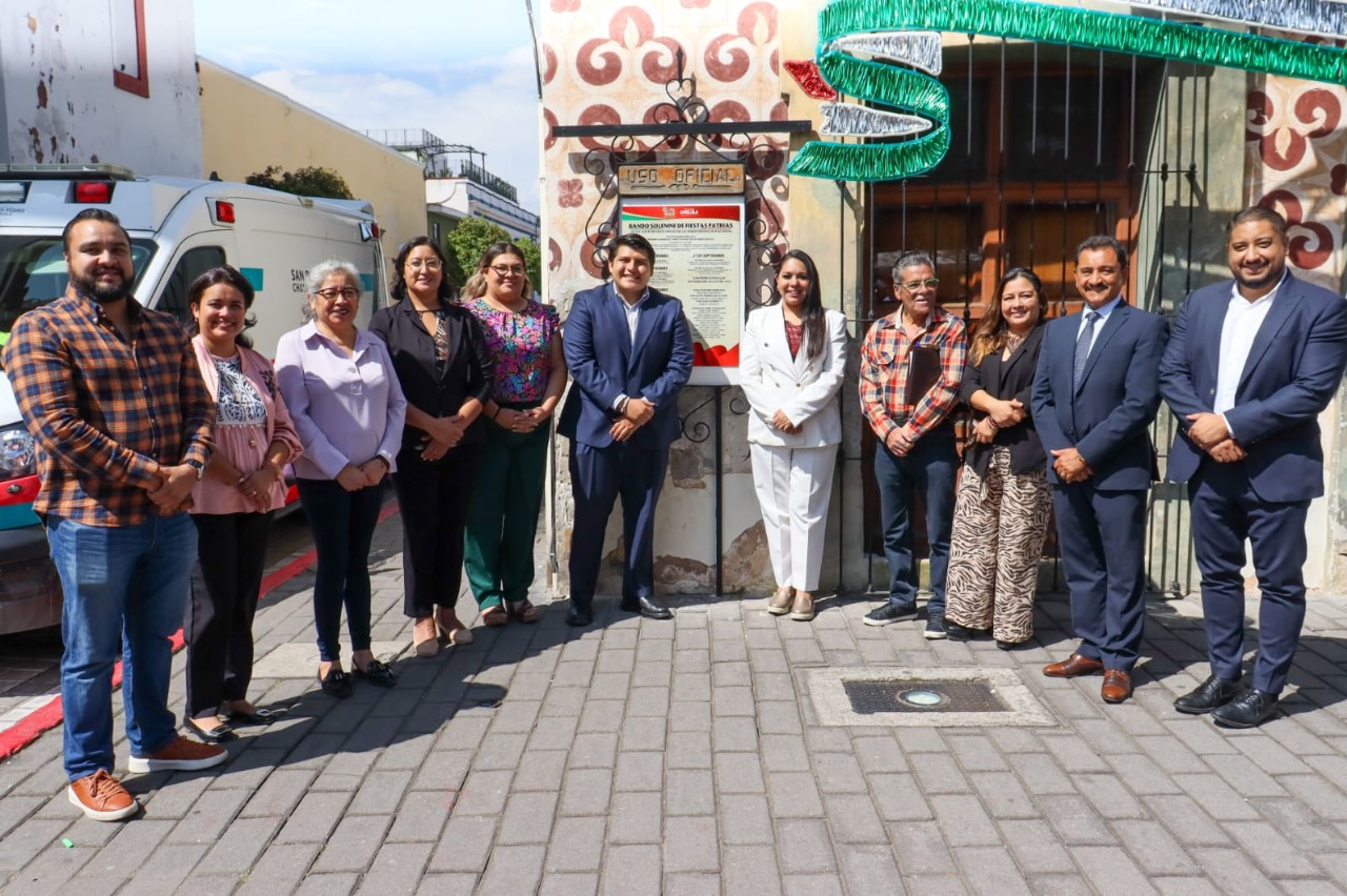 Coloca Tonantzin Fernández Bando Solemne con motivo de las Fiestas Patrias