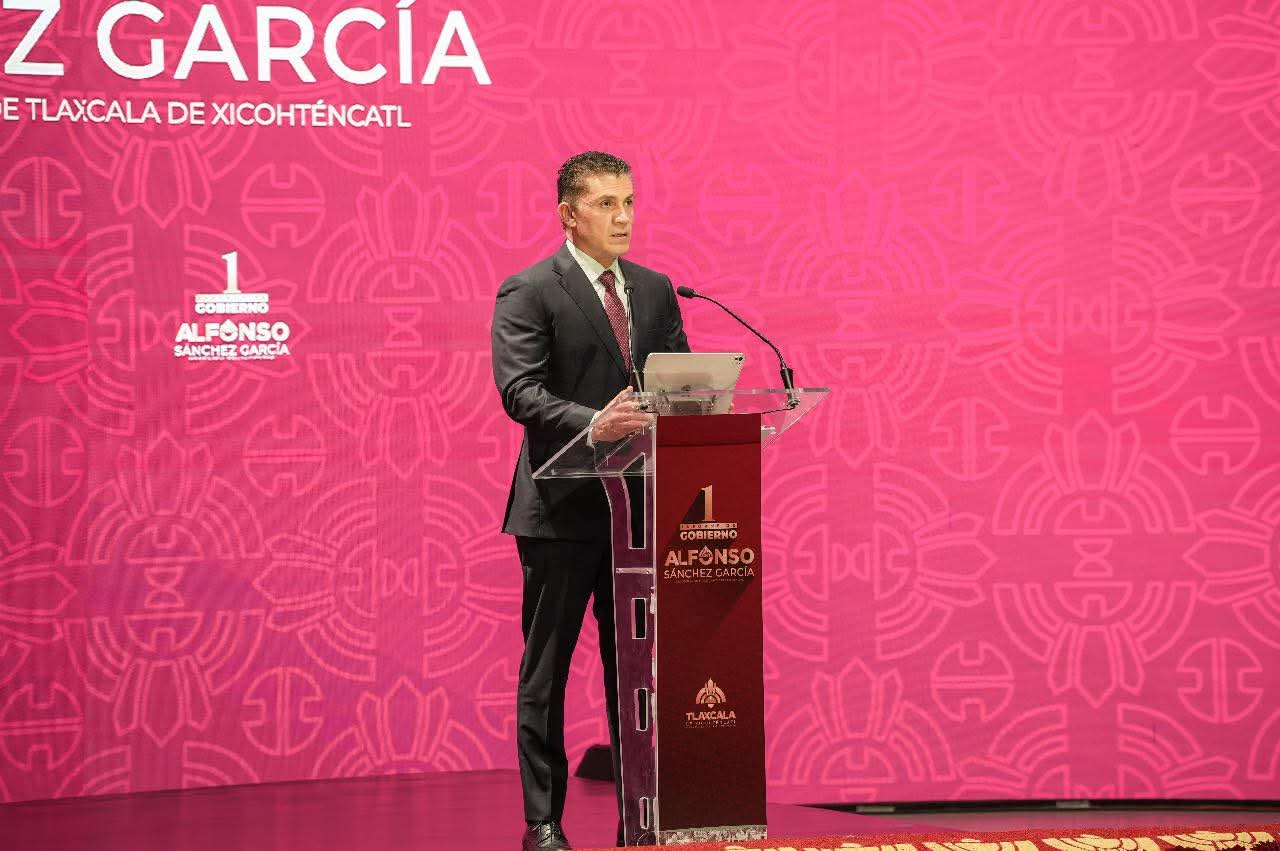 Con menos del 30% de aprobación ciudadana llega Alfonso Sánchez García a su primer informe