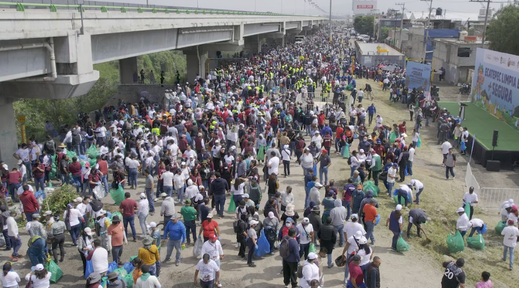 Ecatepec logra histórica jornada de recolección de basura con 150 mil personas