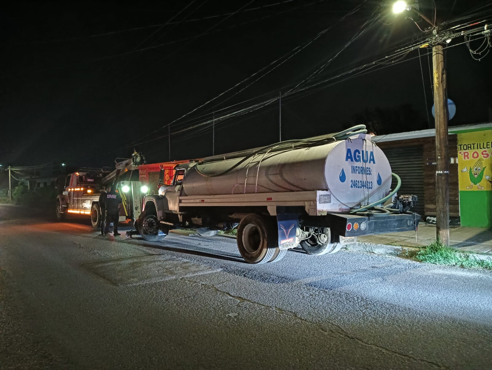 Bala perdida hiere a menor en Tlaltelulco; detienen a conductor de pipa en Atlahapa