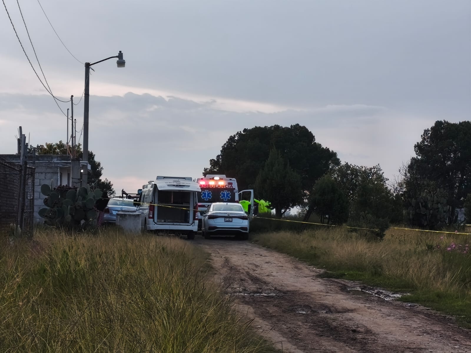 Ejecutan a hombre en la puerta de su casa en Yauhquemehcan; joven de 19 años resulta herida