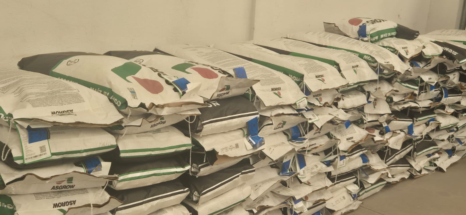 Impulsan producción agrícola en Cuautlancingo con entrega de insumos a campesinos