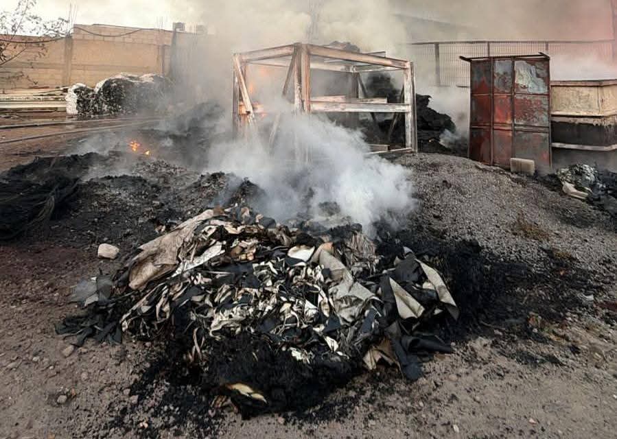 Incendio en planta recicladora de Coronango es atendido sin reporte de lesionados