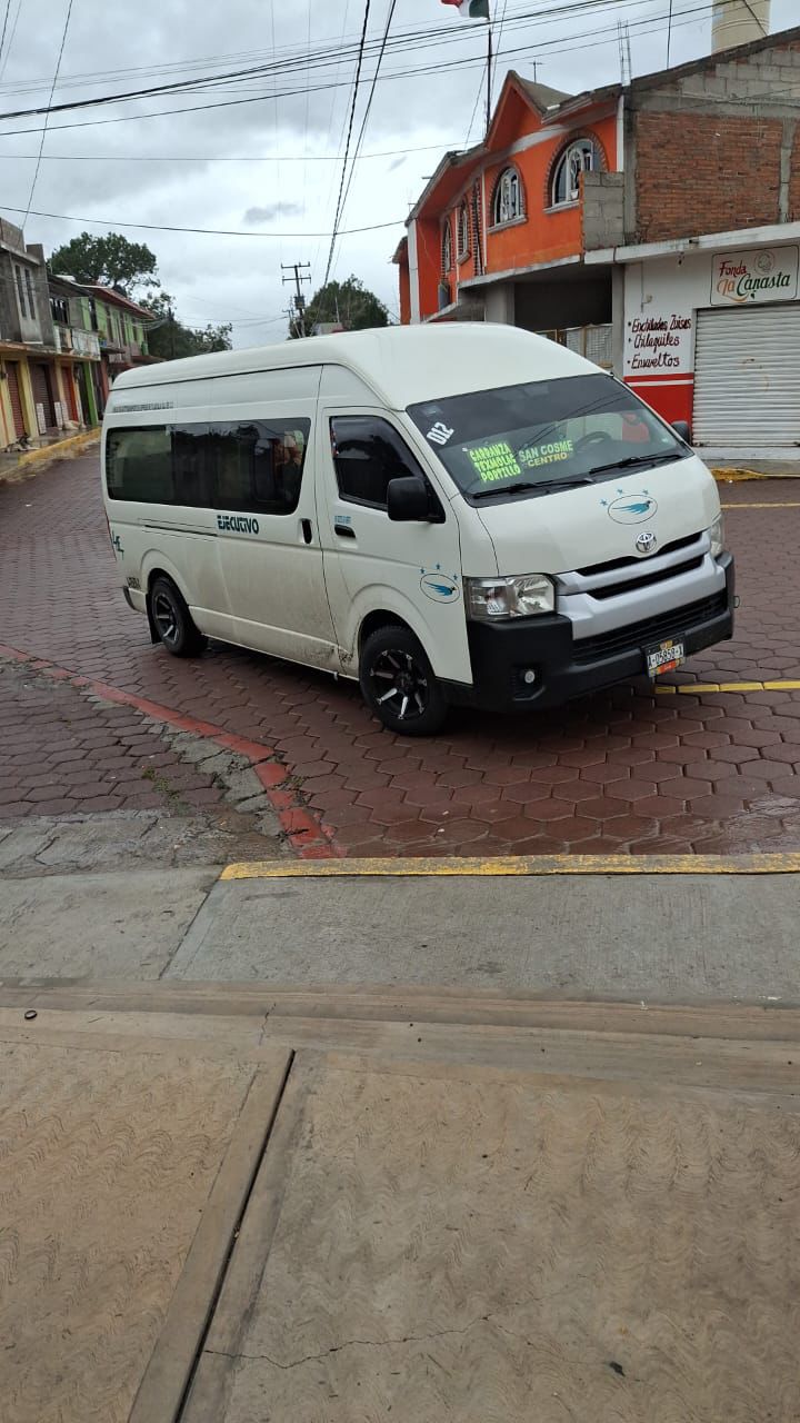 Privan de la libertad a chofer de transporte público para robarle su unidad en Apizaco