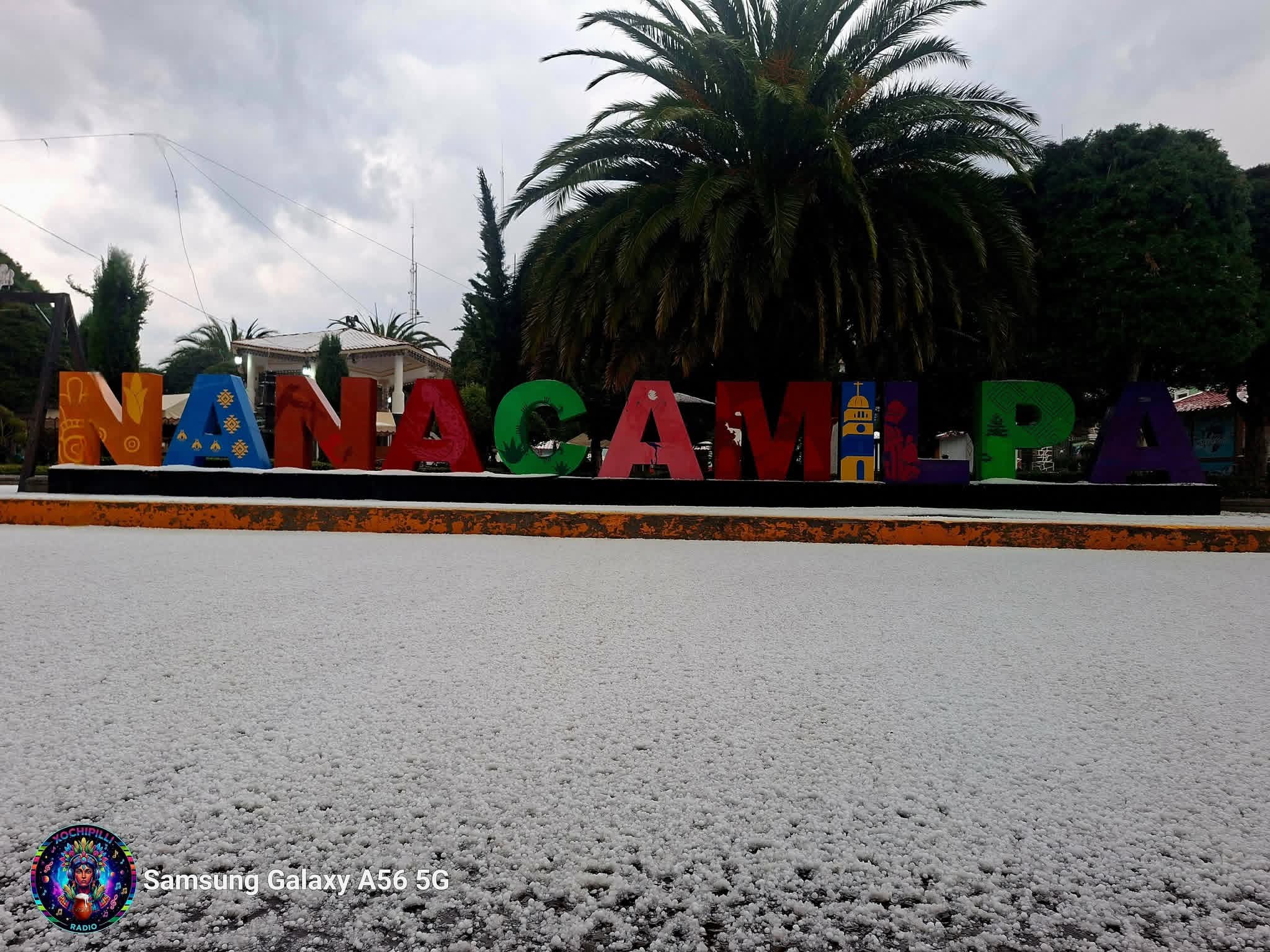 Nanacamilpa bajo el hielo: Intensa granizada transforma la primavera en un paisaje invernal