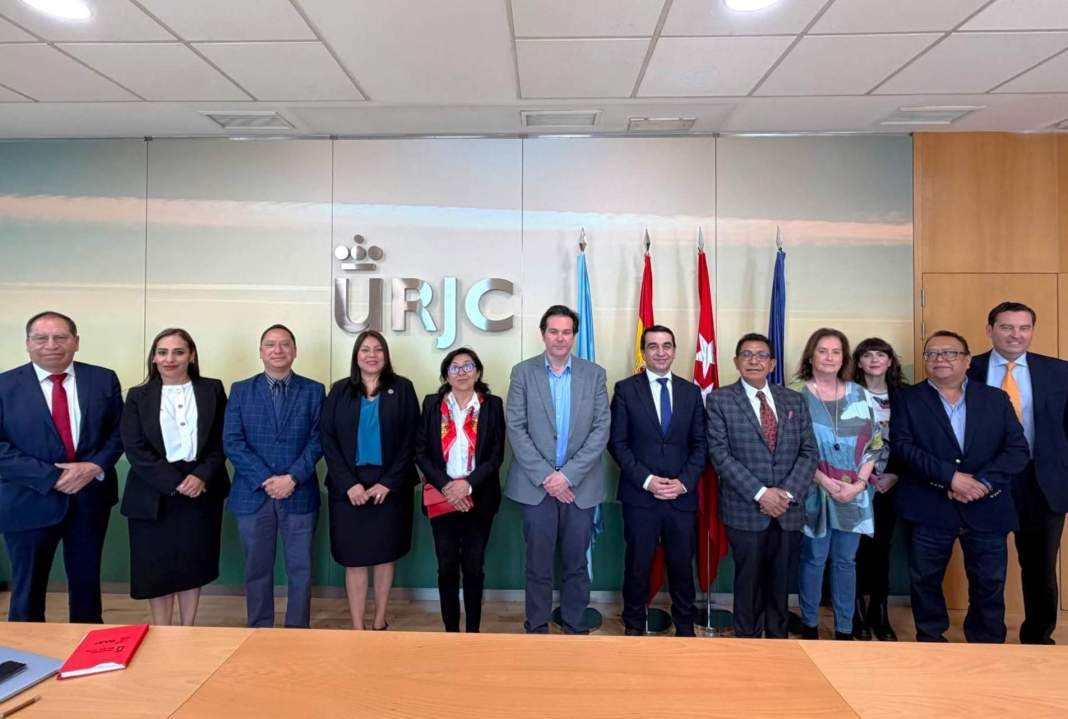 UATx da paso histórico con universidad de España y abre nuevas oportunidades globales