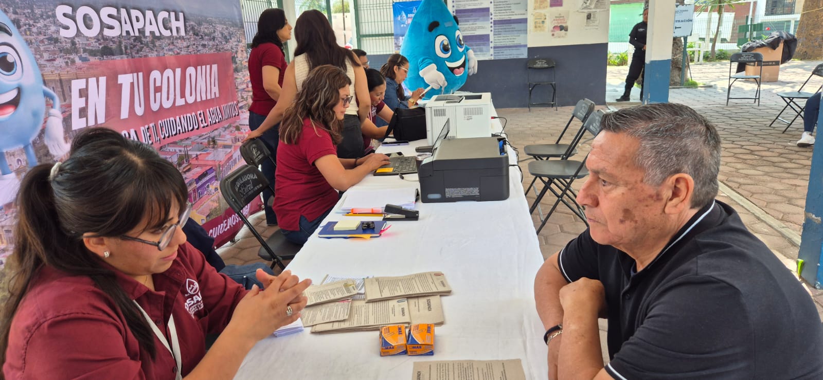 Sosapach acerca trámites y servicios a vecinos con jornada en Manantiales