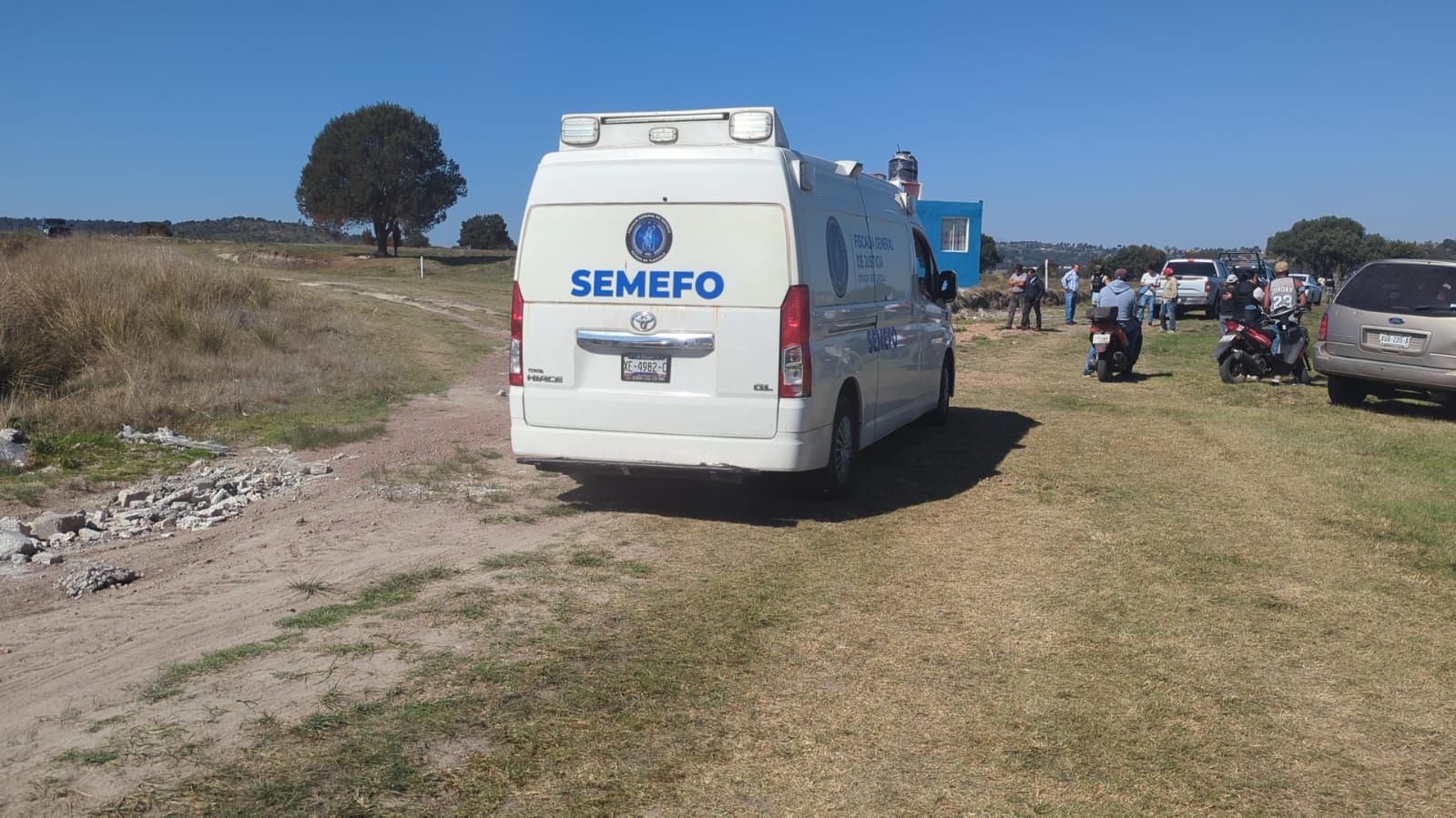Ejecutan a dos hombres en camino rural entre Xaltocan y Tecopilco; uno sería menor de edad