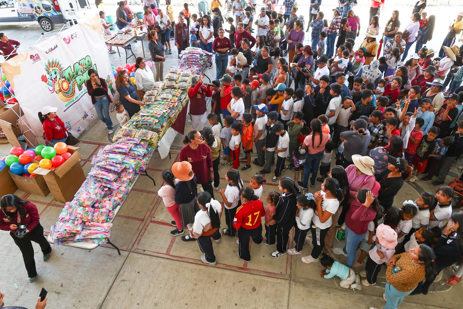 Tlazopilli acerca sonrisas a la infancia de San Pedro Cholula