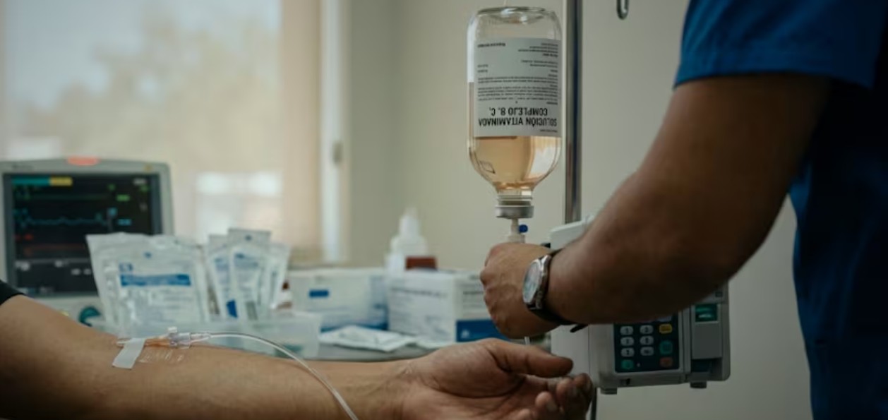 Crece la preocupación por sueros aplicados en clínica privada