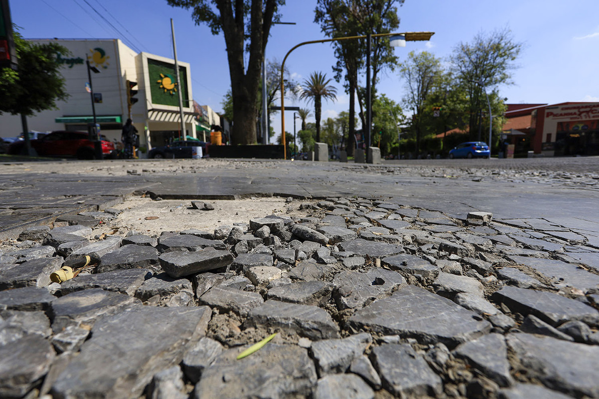 Ayuntamiento de Puebla solo dará mantenimiento a la Avenida Juárez; reparación integral tendrá que esperar