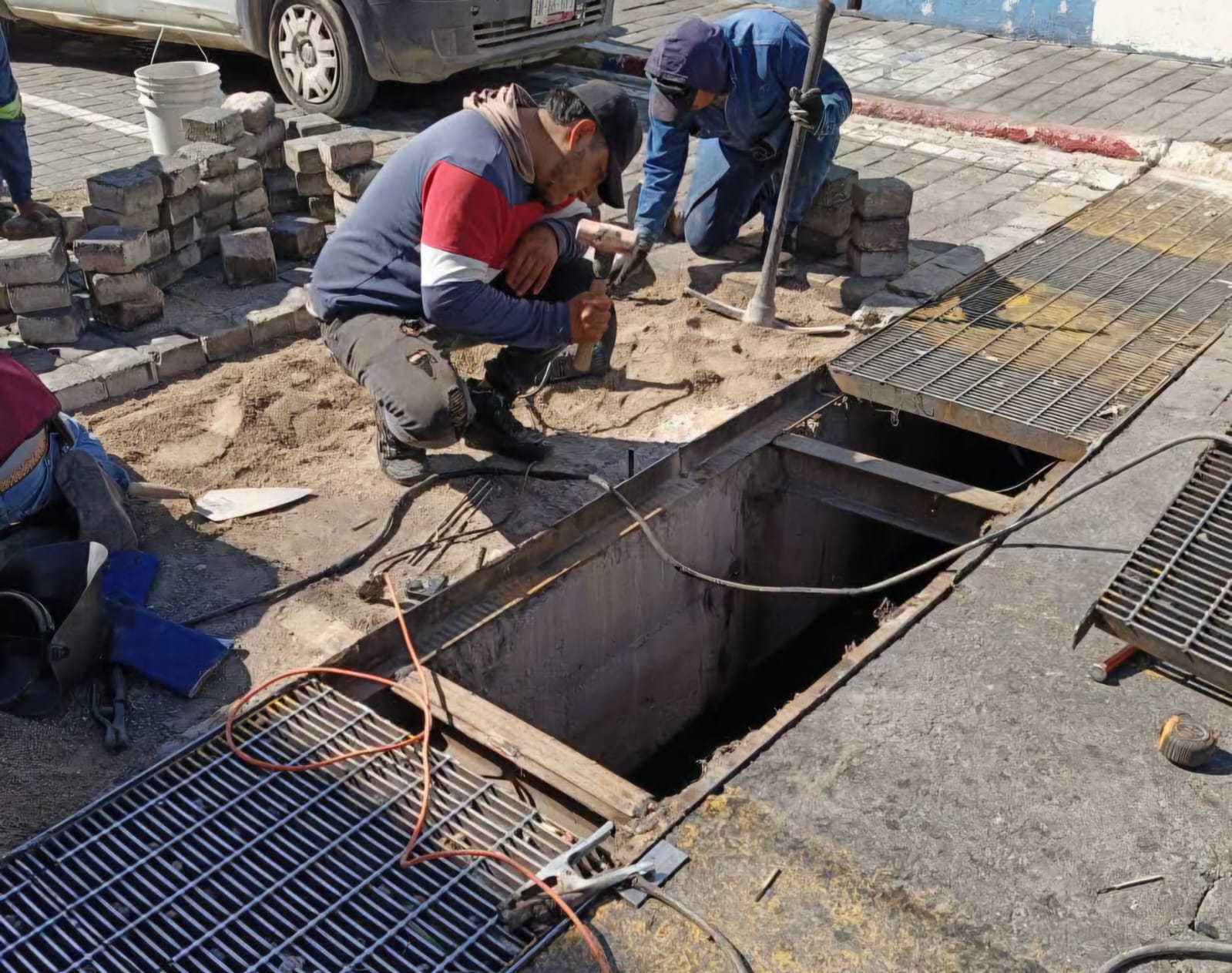 Avanza rehabilitación de la 10 Oriente; buscan concluir obra antes de la Feria de Cholula