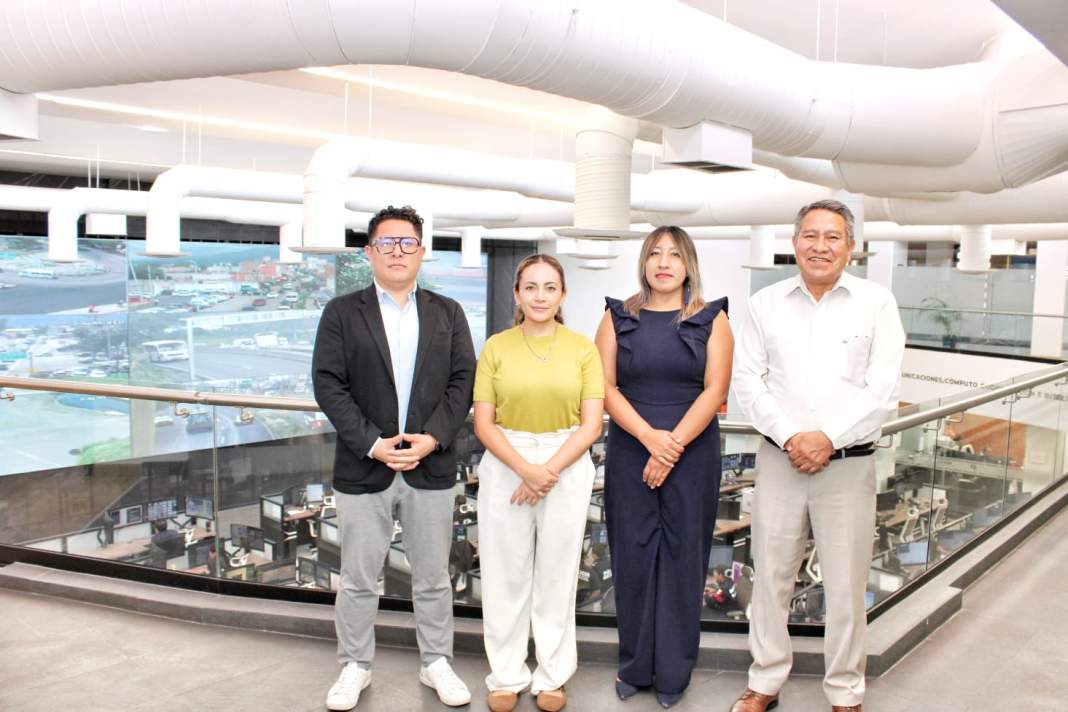 Autoridades de Tlaxcala durante una reunión sobre seguridad y violencia de género.
