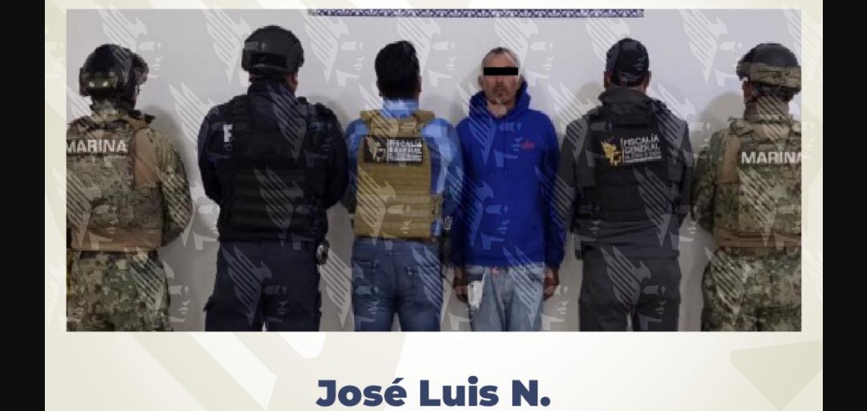 Agentes de la Fiscalía de Puebla durante operativo de investigación.