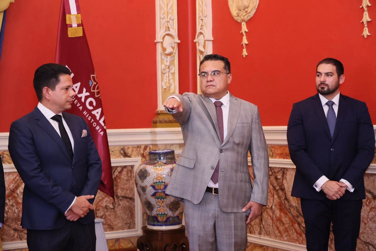De la seguridad a la fe pública: la transición de Maximino Hernández a la Notaría 3 de Chiautempan
