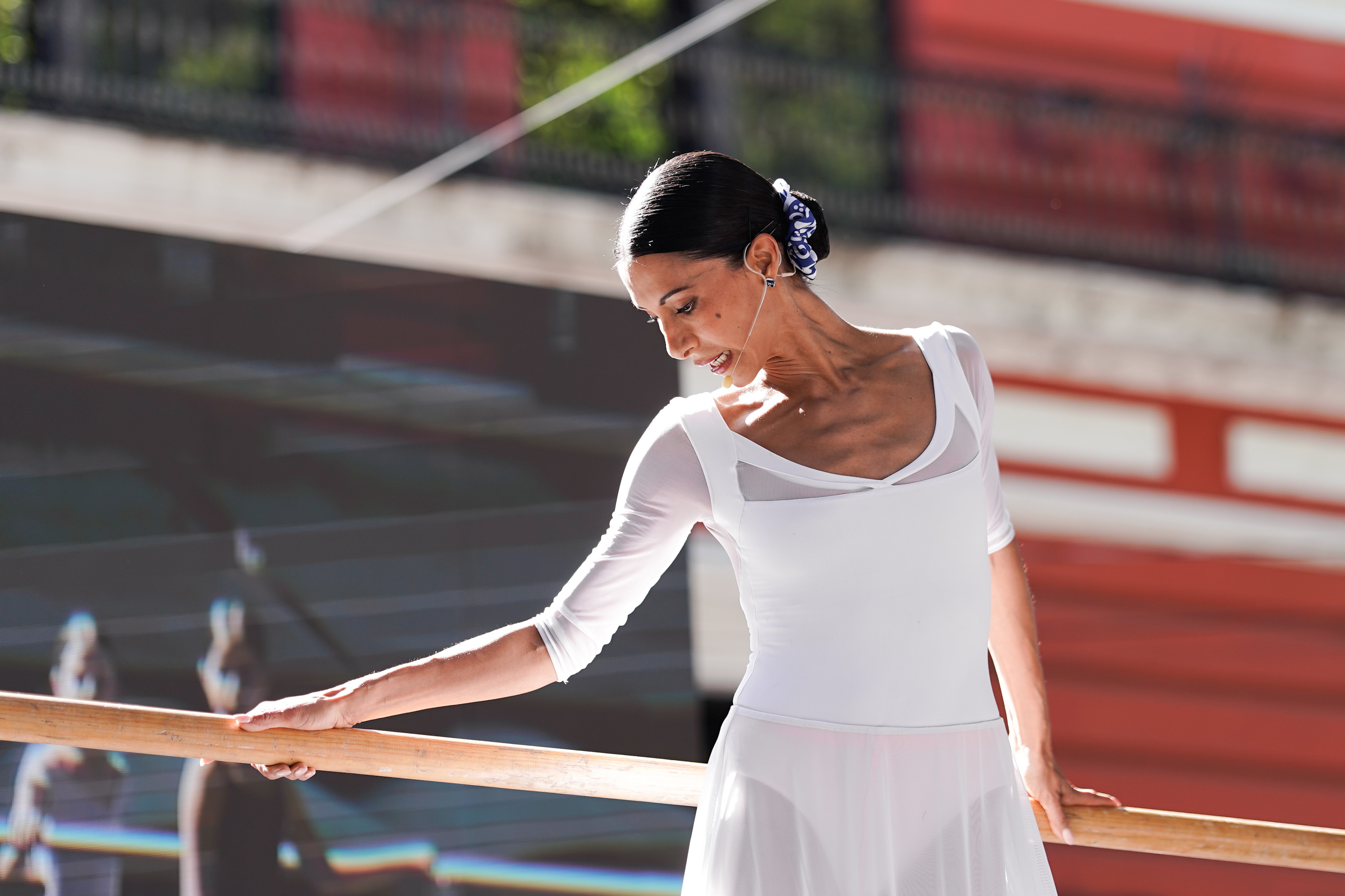 Elisa Carrillo lleva el ballet a las calles de Puebla con clase masiva