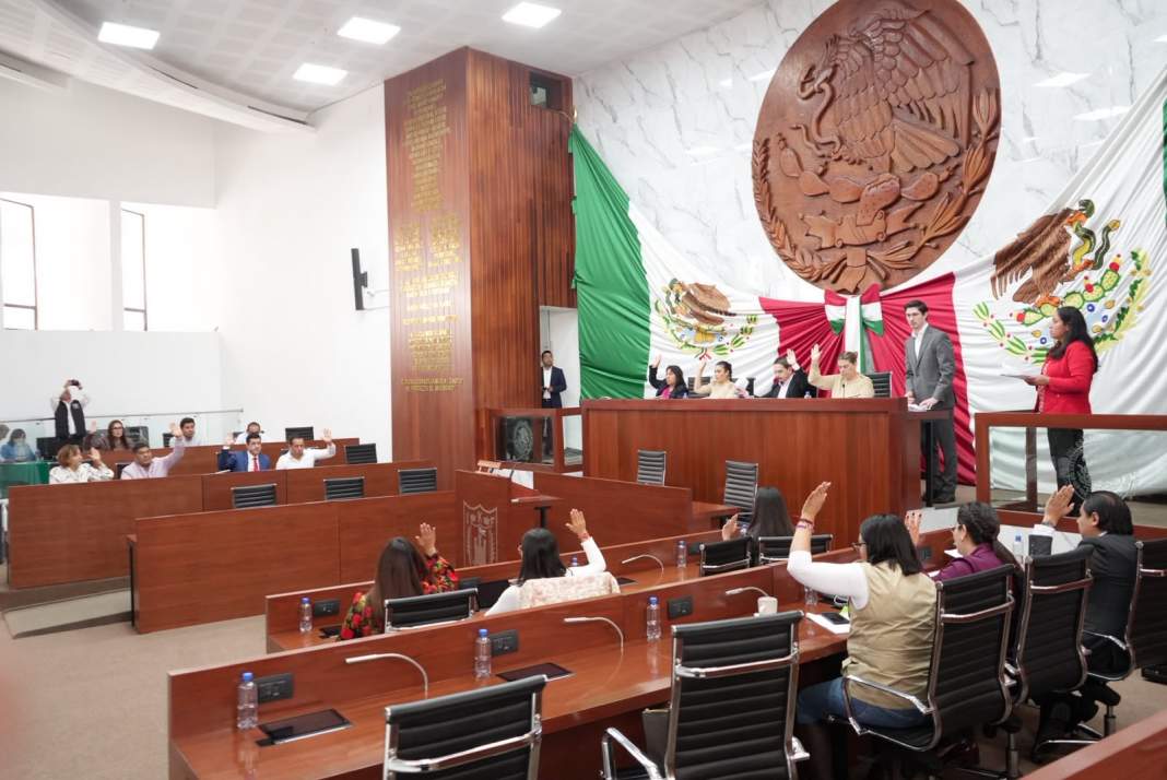 Congreso de Tlaxcala durante sesión legislativa.