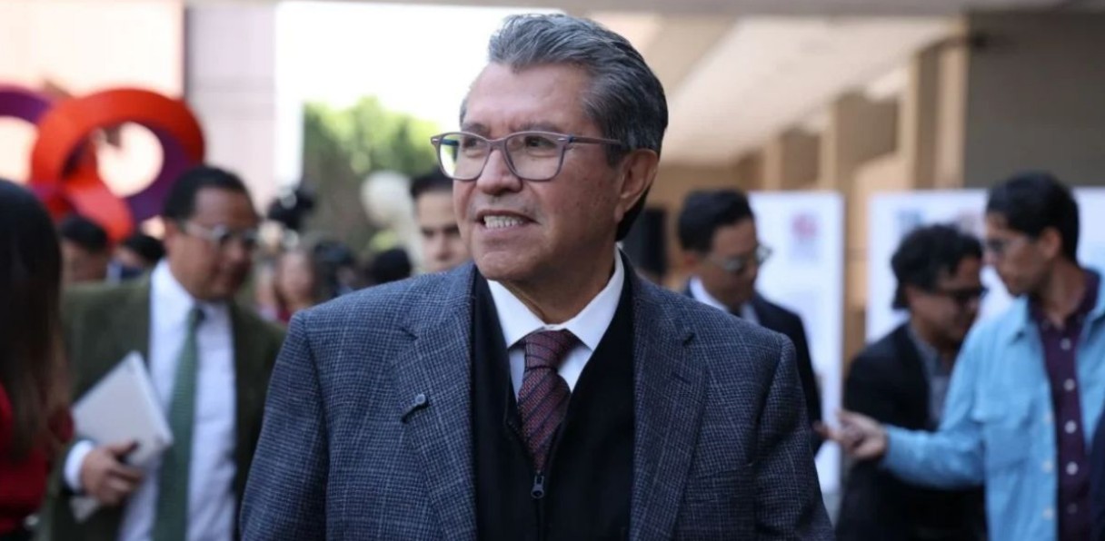 Ricardo Monreal durante una conferencia de prensa