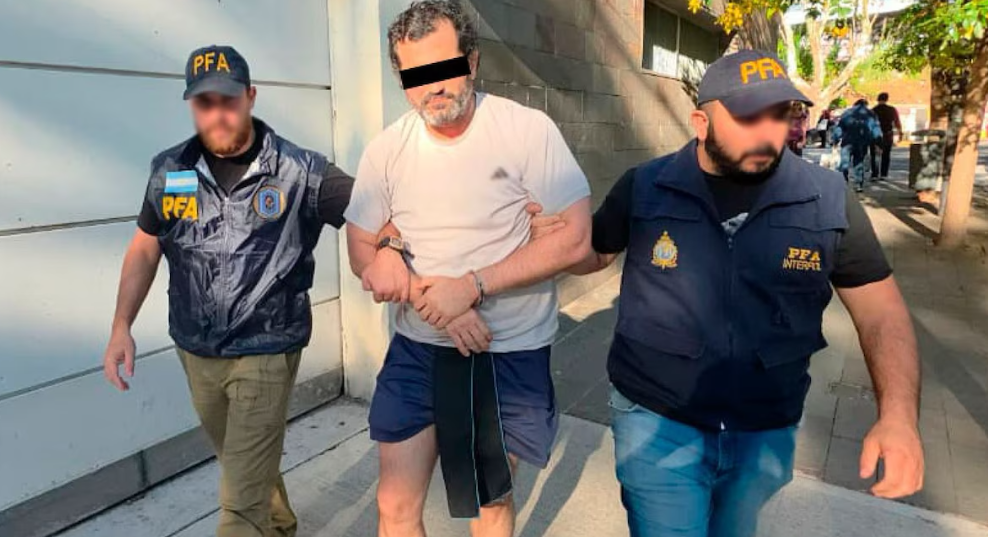 Fernando ‘N’, excontralmirante de la Marina.