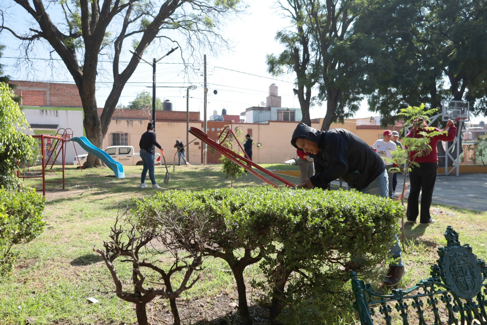 Con trabajo coordinado, DIF Municipal y SEDIF impulsan el rescate de espacios públicos en San Pedro Cholula