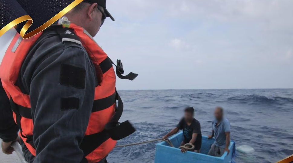 Marina rescata a dos pescadores en aguas de Chiapas