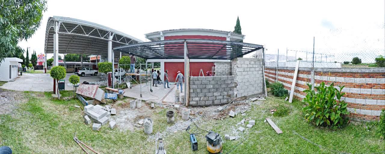 Bachillerato de San Luis Tehuiloyocan contará con nueva cafetería para estudiantes y docentes