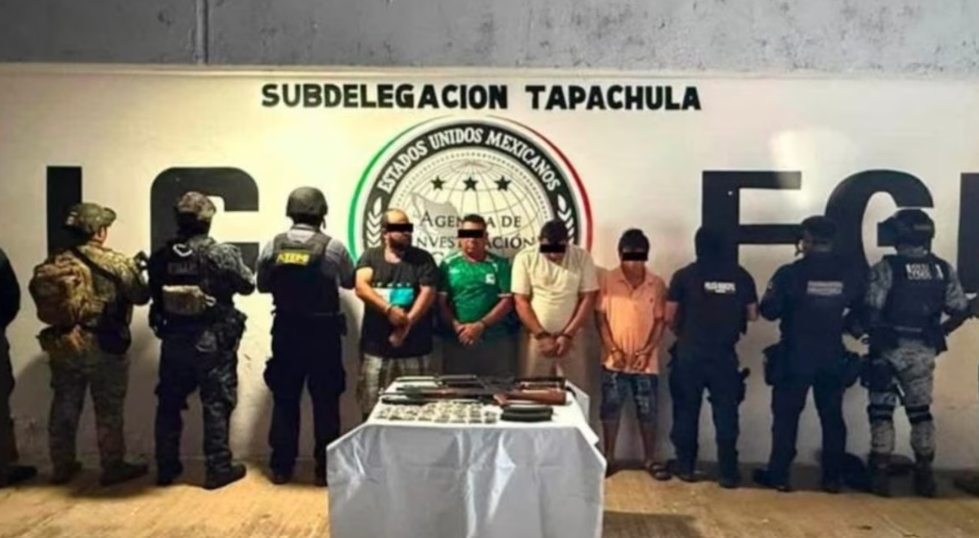 Policías durante operativo de seguridad en Chiapas