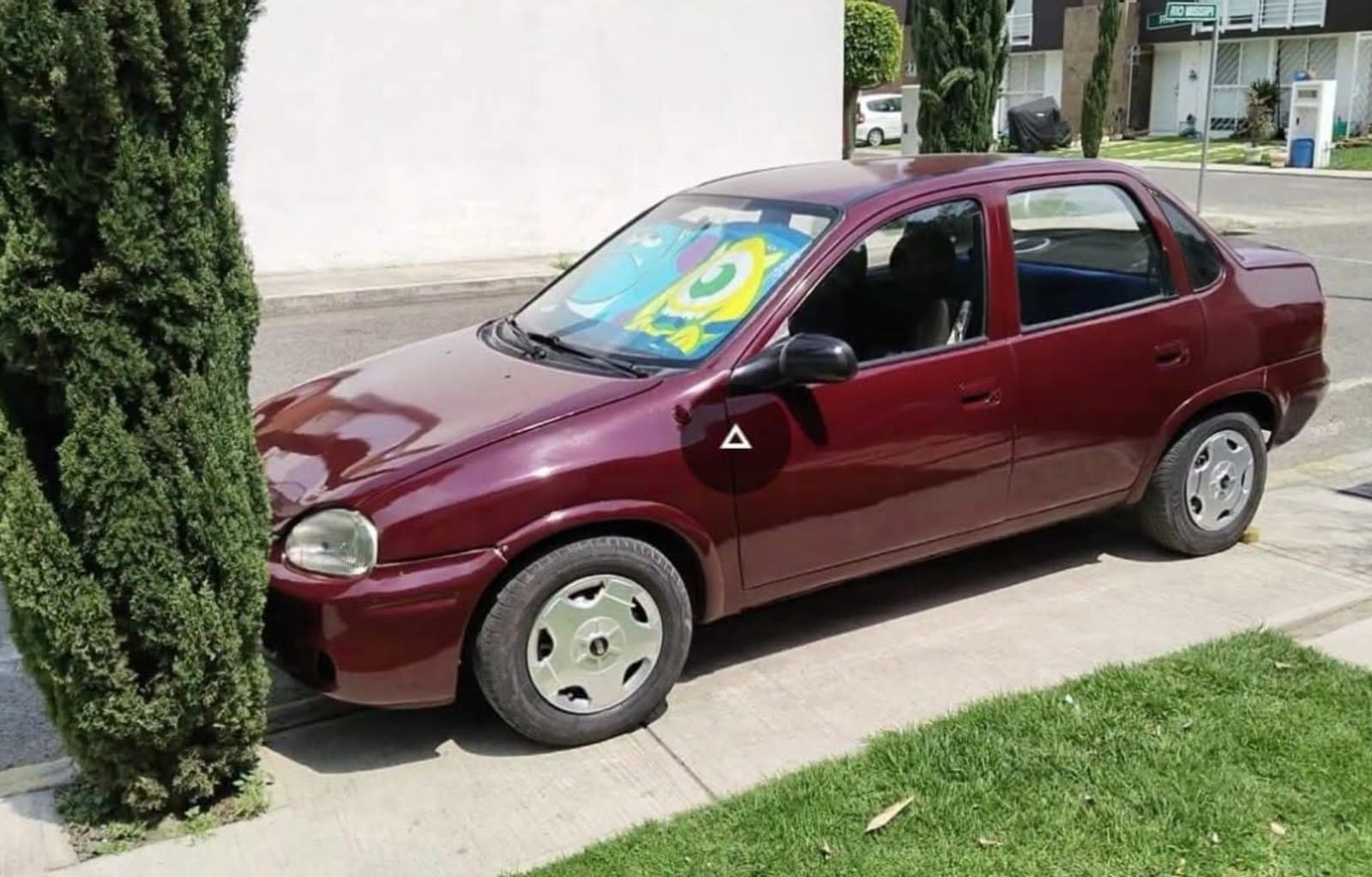 Roban automóvil en Misiones de San Francisco y lo encuentran desvalijado días después