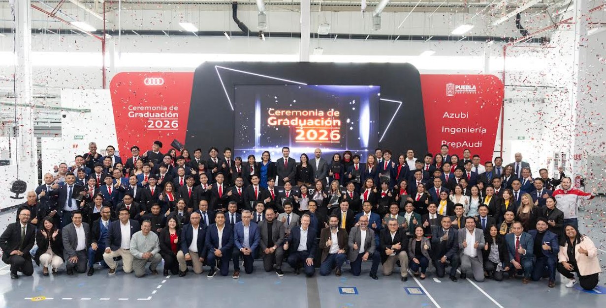 Graduados de Audi México durante la ceremonia de generación 2026.