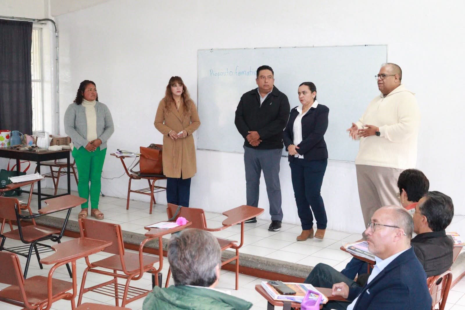 Directores de planteles del CECyTE Tlaxcala respaldan nombramientos de la Dirección General