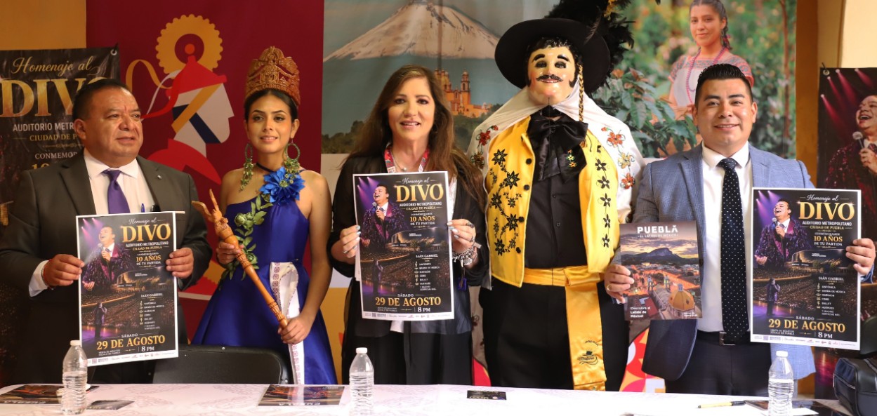 Tributo musical a Juan Gabriel en Puebla