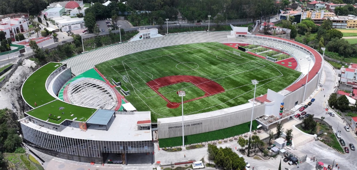 Estudiantes de la Universidad del Deporte de Puebla